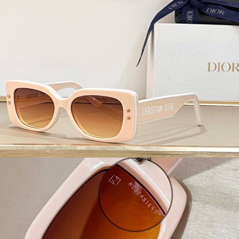 Dior Sunglass AAA 005